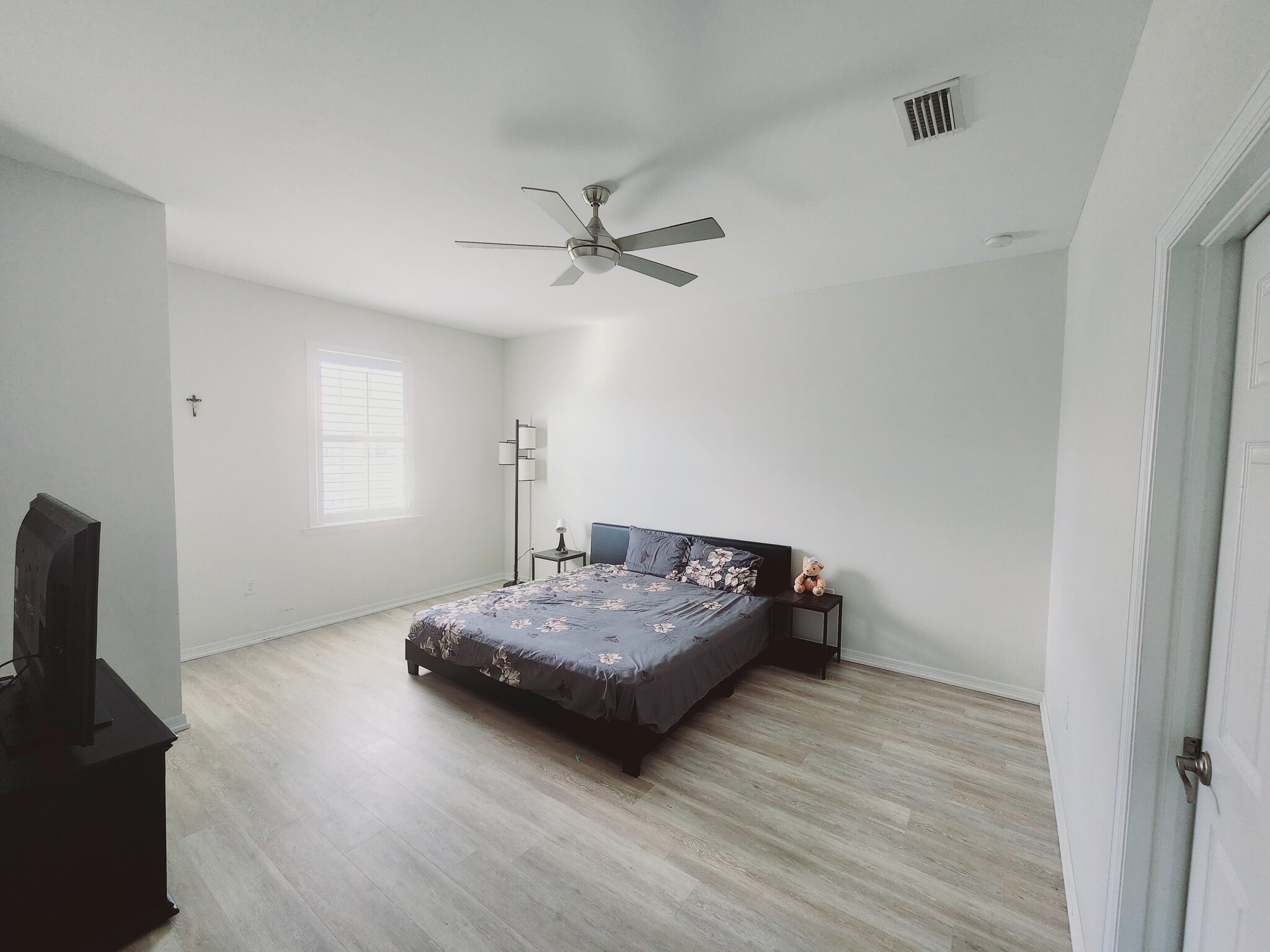 Bed 2 - 4095 Wilmont Pl