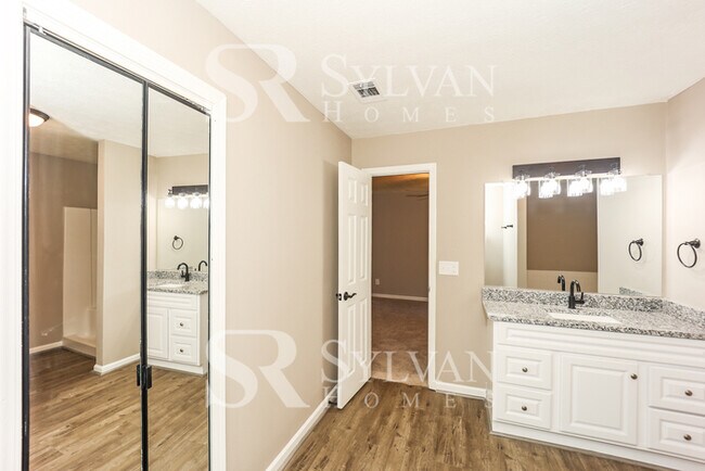 Building Photo - Lease today! No extra charge for contentme...