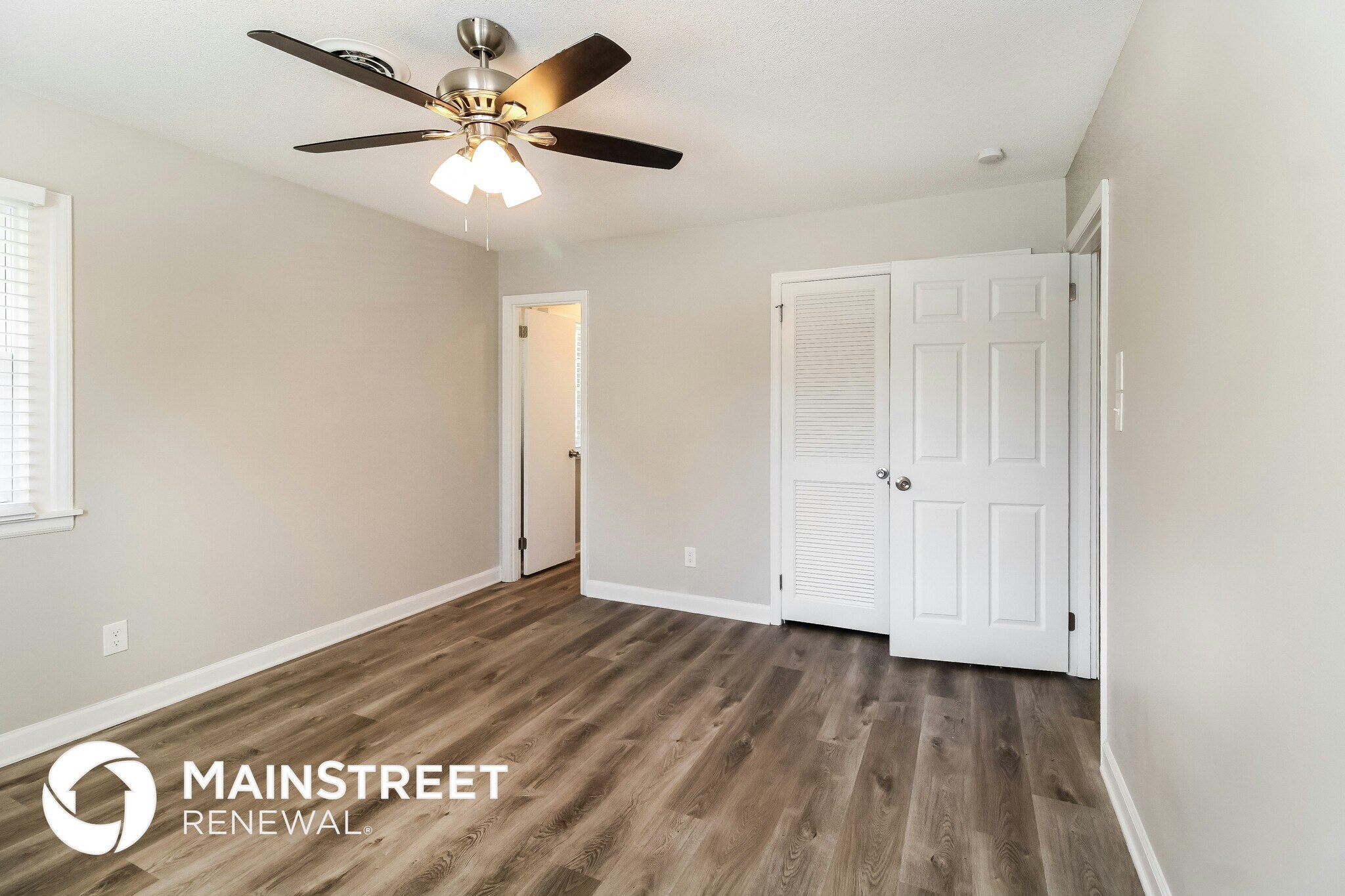 Building Photo - 2628 White Oak Dr