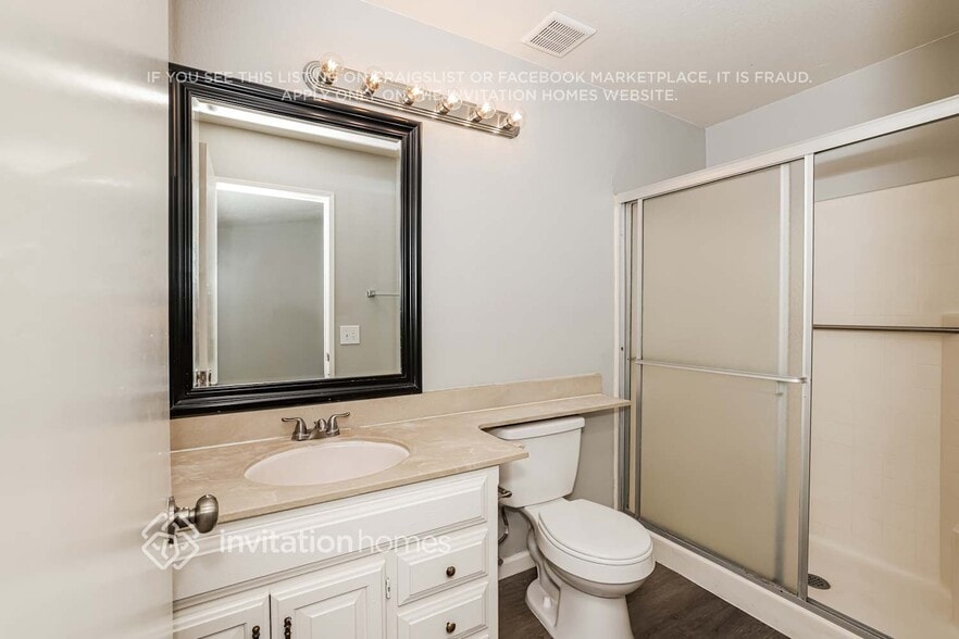 Building Photo - 1401 Mandarin Ct