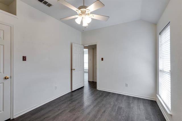Building Photo - 1316 Lochness Dr
