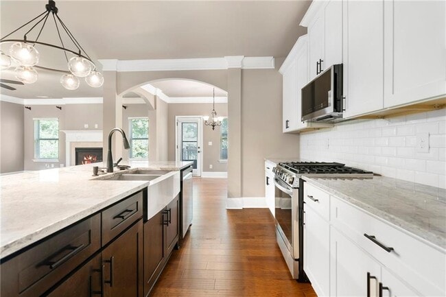 Building Photo - 5290 Clingman Ct