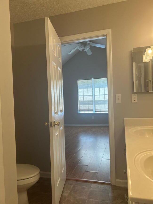 Building Photo - Desired Location for this 3 bedroom 2 bath...