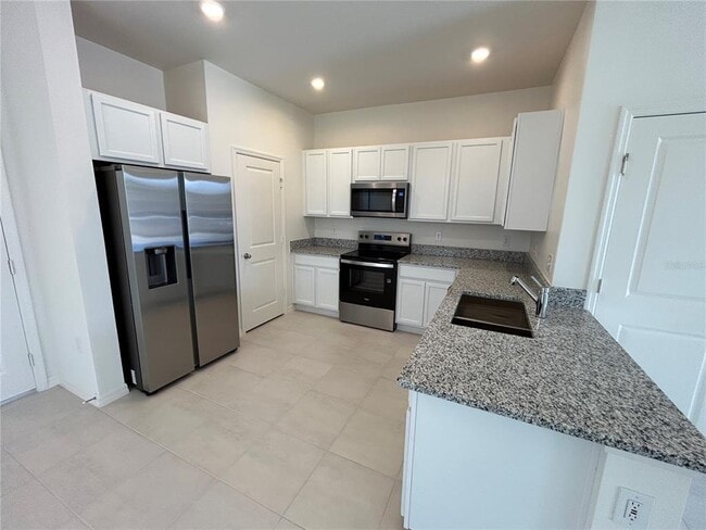 Building Photo - 718 Overpool Ave