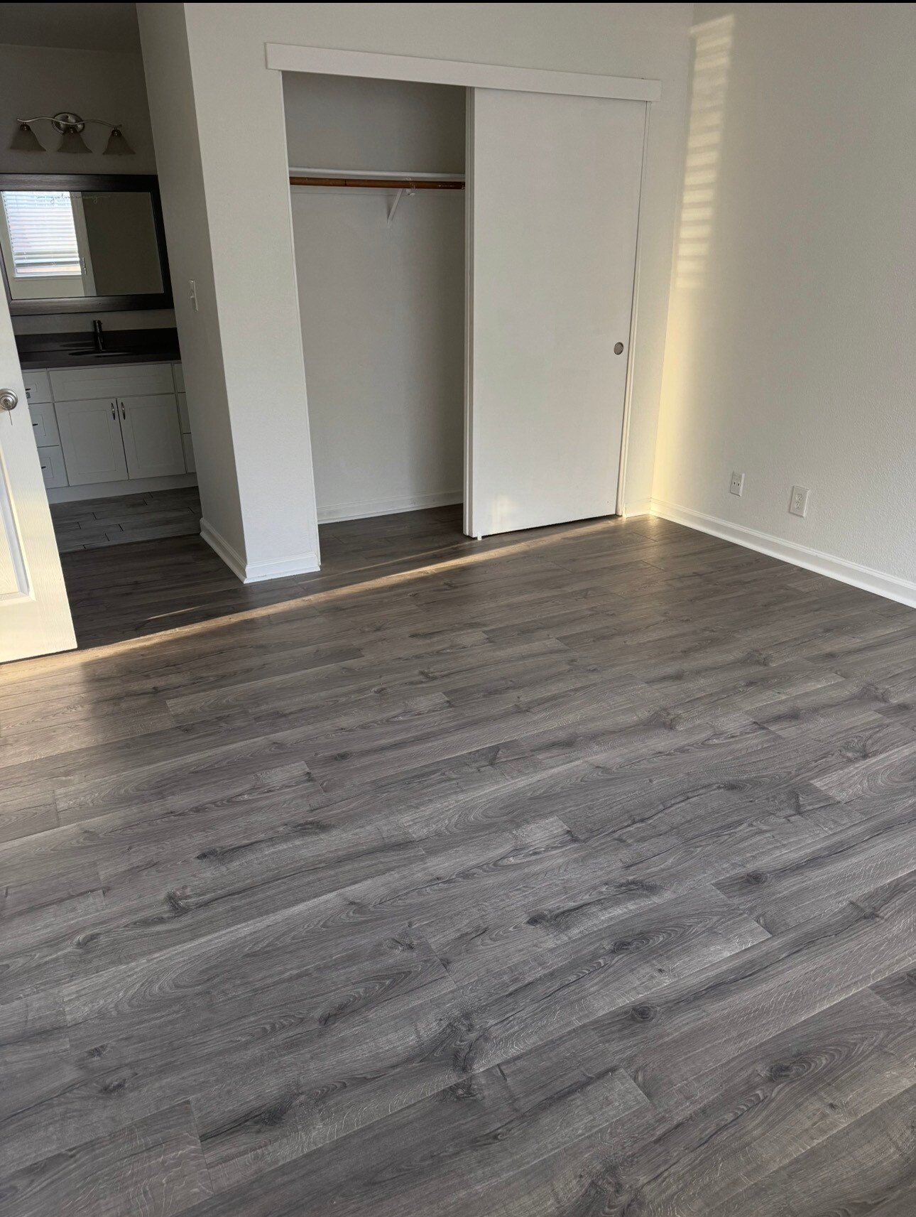 Building Photo - 6113 Francine Dr