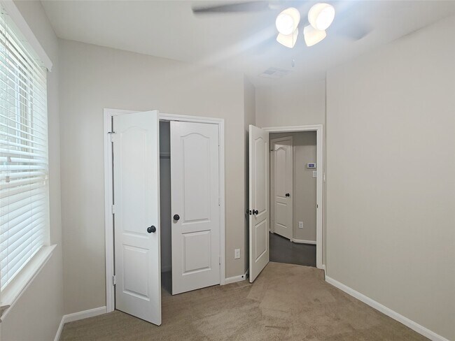 Building Photo - 4939 Ginger Bluff Trail