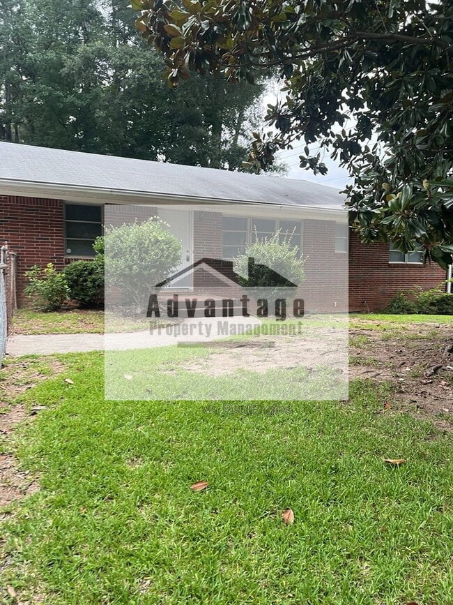 Building Photo - 1618 Patricia Dr