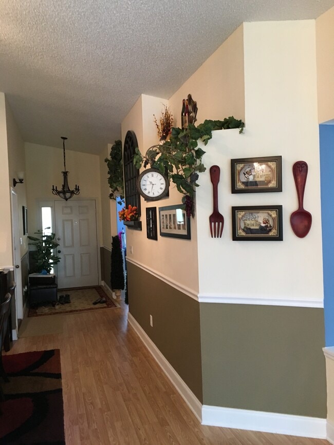 Building Photo - 2712 Stone Oak Dr