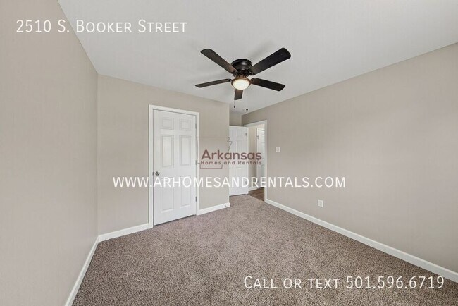 Building Photo - 2510 Booker St