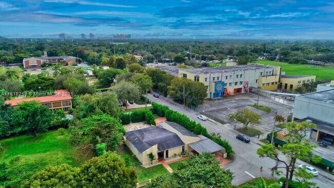 Building Photo - 6790 SW 54th St