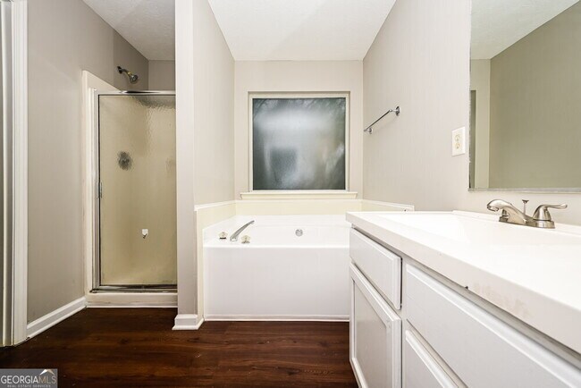 Building Photo - 4107 Shoreside Cir SW