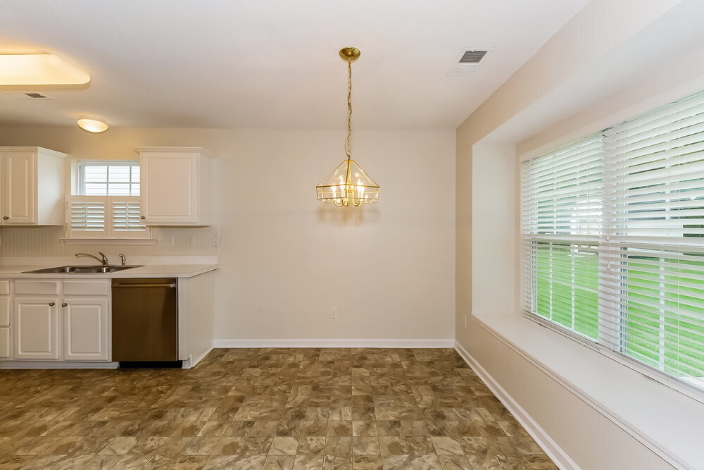 Building Photo - 12405 Poplar Forest Dr