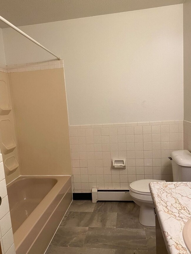 Interior Photo - 1204 27th Ave S