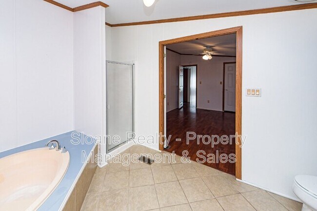 Building Photo - 3244 Thompson Heyward Dr