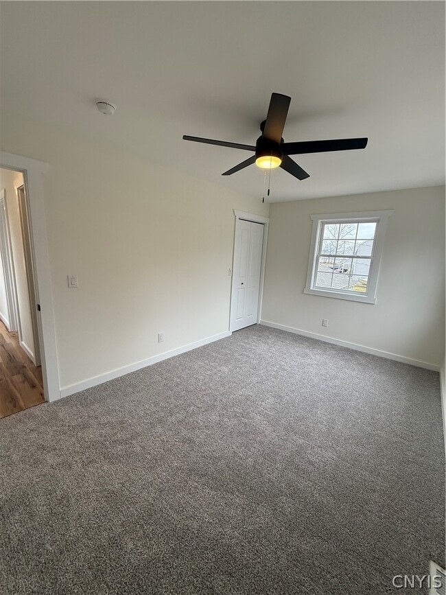 Building Photo - 6996 Lakeshore Rd