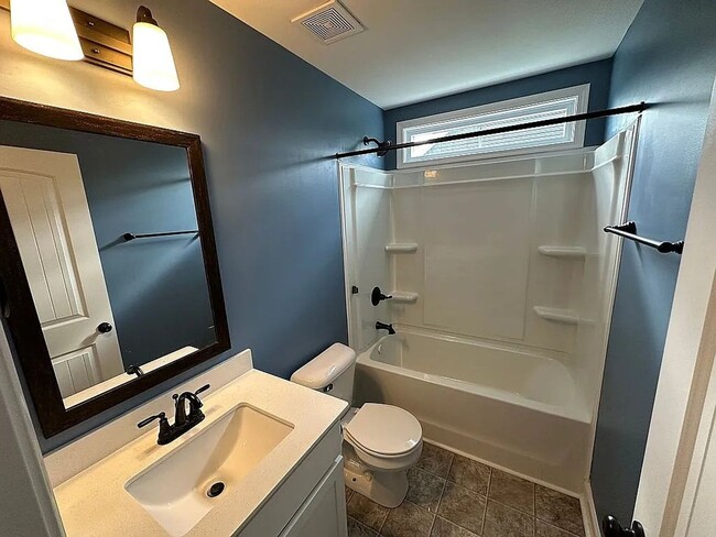 Building Photo - 1281 Bailywick Dr