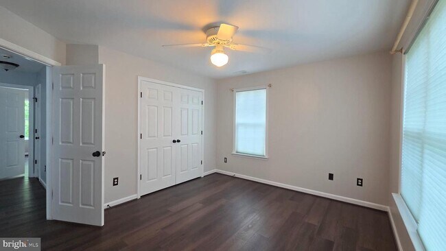 Building Photo - 7659 Shuttington Dr
