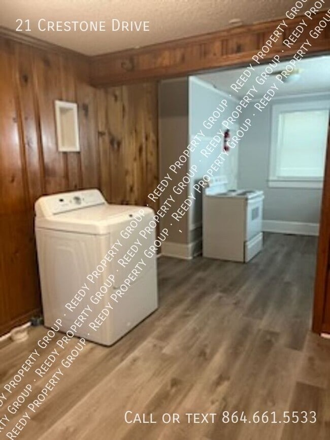 Building Photo - 21 Crestone Dr