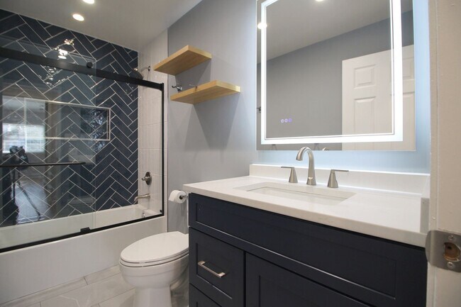 Building Photo - 1956 Villaridge Dr