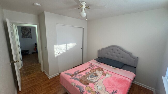 Building Photo - 4bed/2bath/2car garage. RV parking & massive landscaped backyard in cut-de-sac
