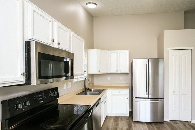 Building Photo - 1193 Sunkiss Ct