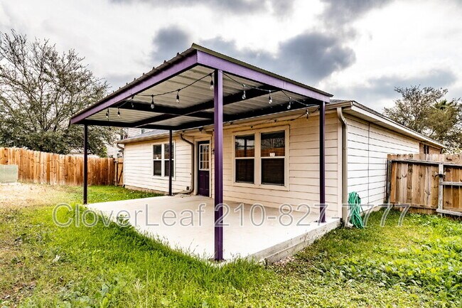 Building Photo - 3011 Pedernales Dr