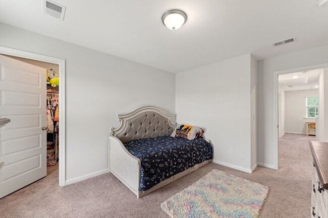 Building Photo - 505 S Oak Crst Dr