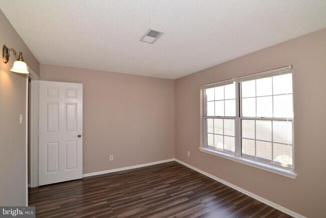 Building Photo - 1113 Huntmaster Terrace NE