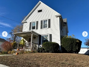 Building Photo - 156 Russell St