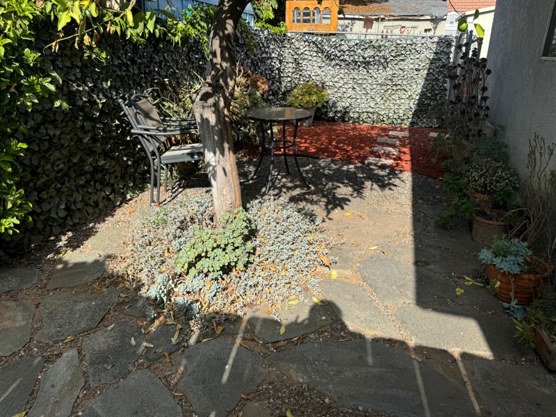 Building Photo - 3733 Mesa Vista Way