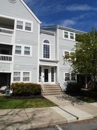 Building Photo - 2 Bedroom Condo Located in Villages of Montgomery Run- Ellicott City