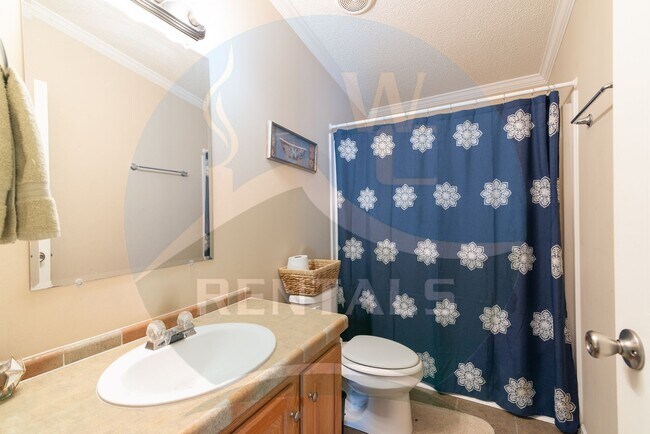 Building Photo - 4 bedroom 2 bath Double-Wide Trailer tastefully decorated and fully furnished available 12/1/25  ...