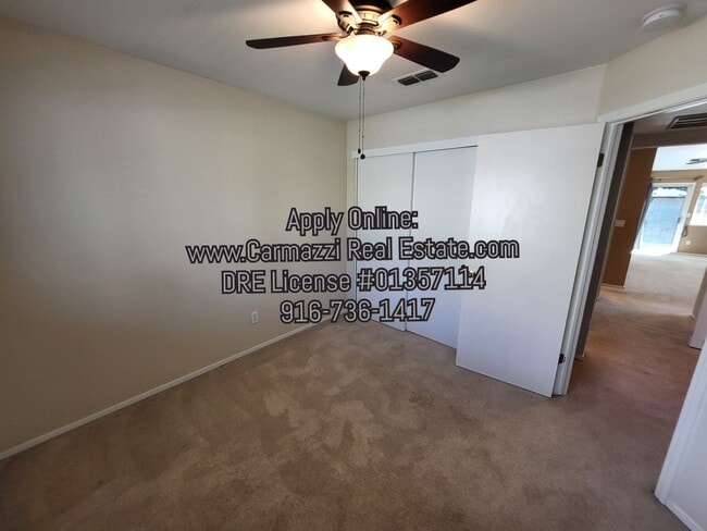 Building Photo - 9451 Lakewind Ln