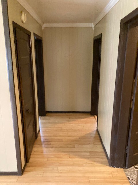 Building Photo - 201 S 14th Ave