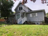 Building Photo - 308 NW Webb St