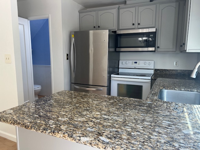Building Photo - 4861 Saginaw Cir