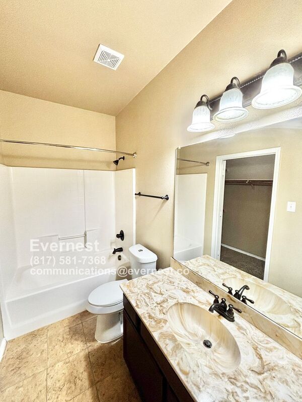 Building Photo - 1335 Piedmont Dr