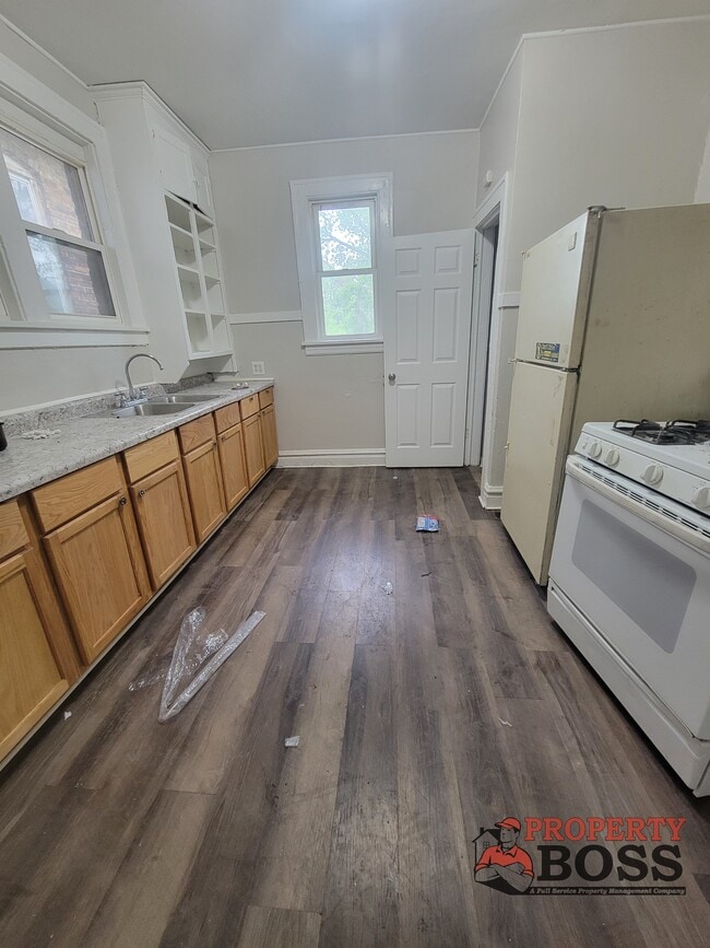 Building Photo - 1052 Harrison St