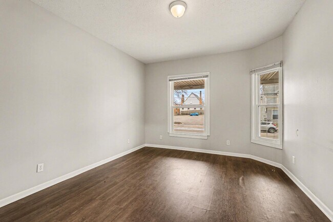 Building Photo - 49 National Ave NW