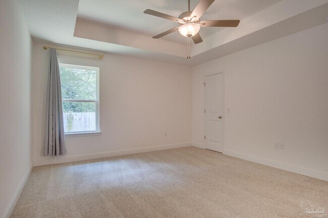 Building Photo - 161 Calvert Oaks Dr