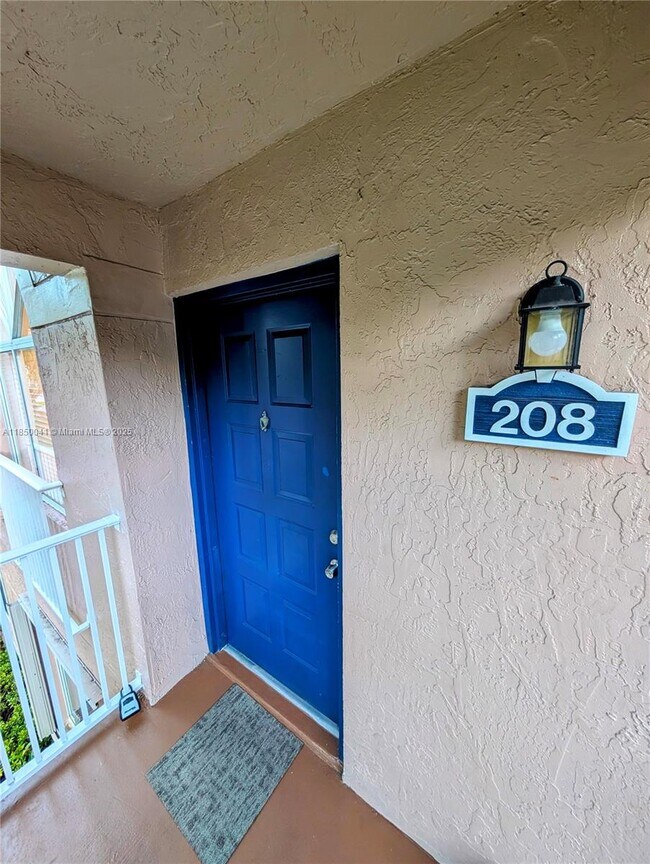 Building Photo - 10630 SW 157th Ct