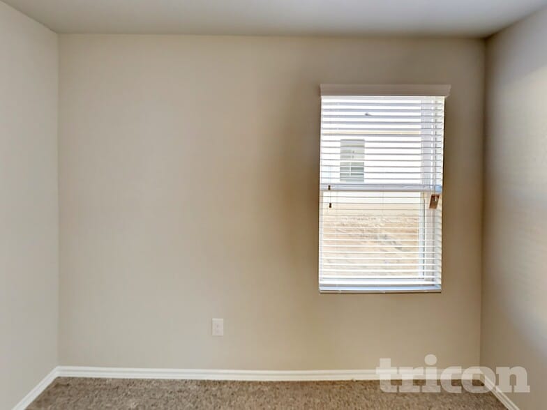 Building Photo - 5118 Everett Loop