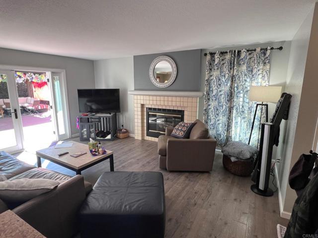 Building Photo - 1760 Hampton Ct