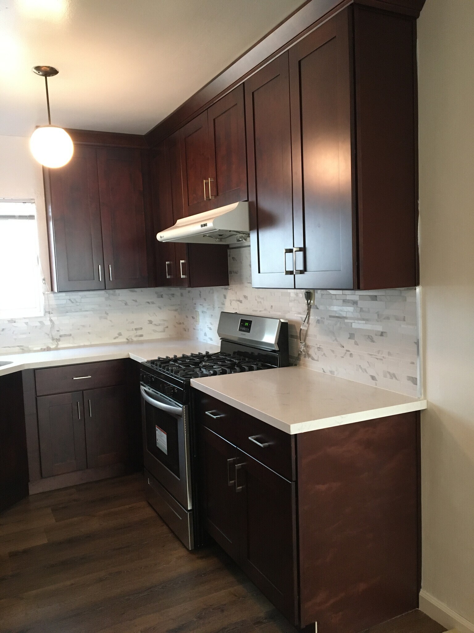 Building Photo - 8539 Saturn St