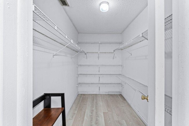 Building Photo - 5944 Forest Grove Dr