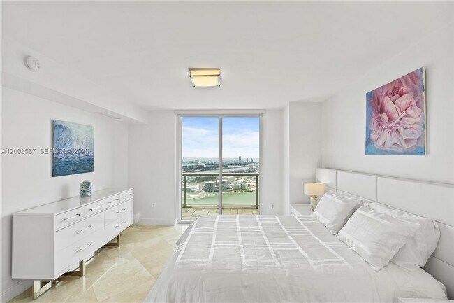 Building Photo - 50 Biscayne Blvd