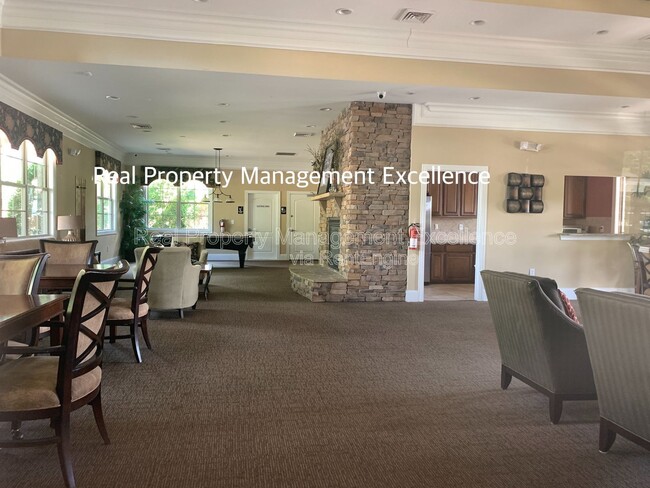 Building Photo - 468 Panorama View Loop