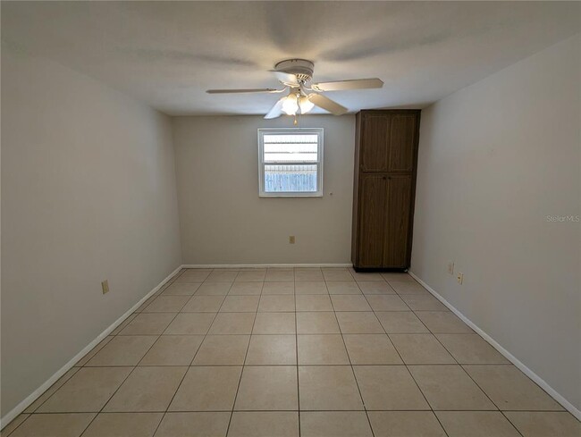Building Photo - 11230 Kapok Ave