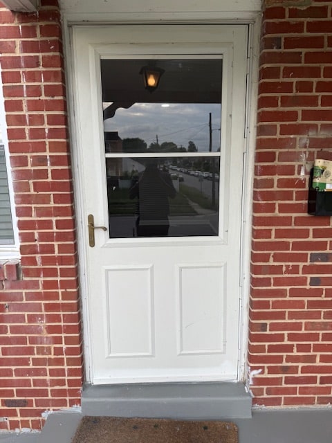 Building Photo - 303 Endsleigh Ave