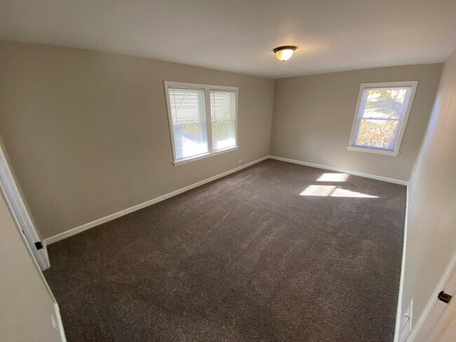 Primary Bedroom Upstairs - 9121 S Utica Ave